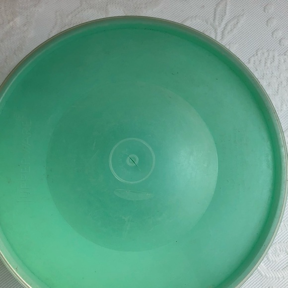 Vintage 1970’s Crisp-It Tupperware Green Container - Picture 3 of 6